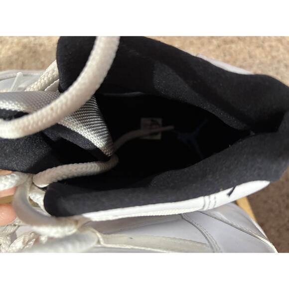 Jordan 11 Legend Blue 9.5M main image 2